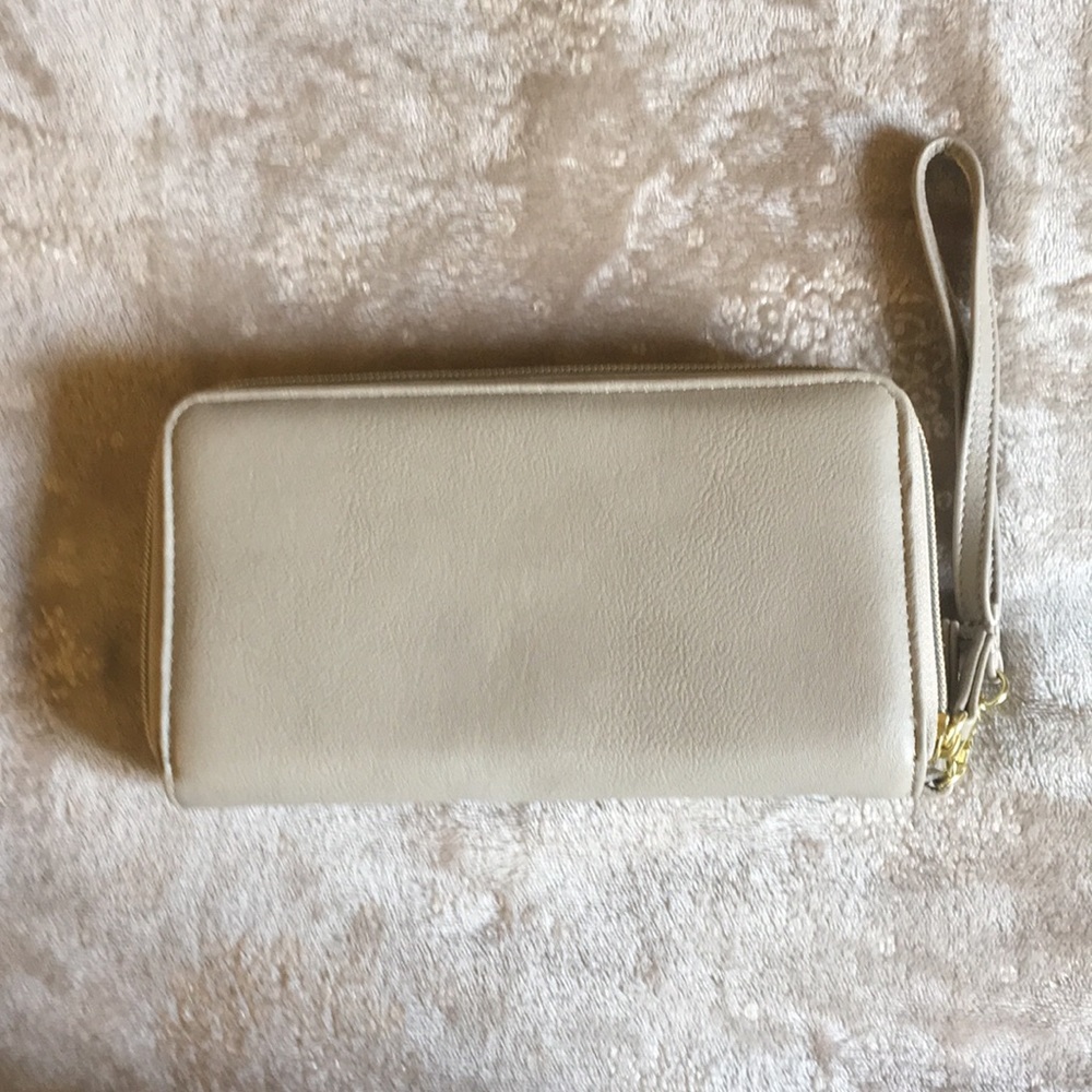 Purse - Picture 4 of 6